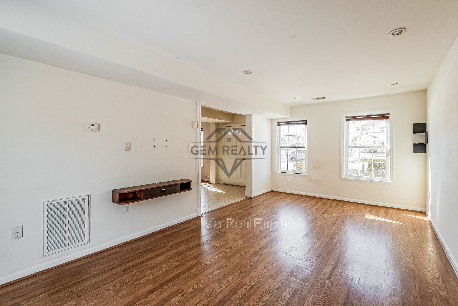 Single family home in great location! property image