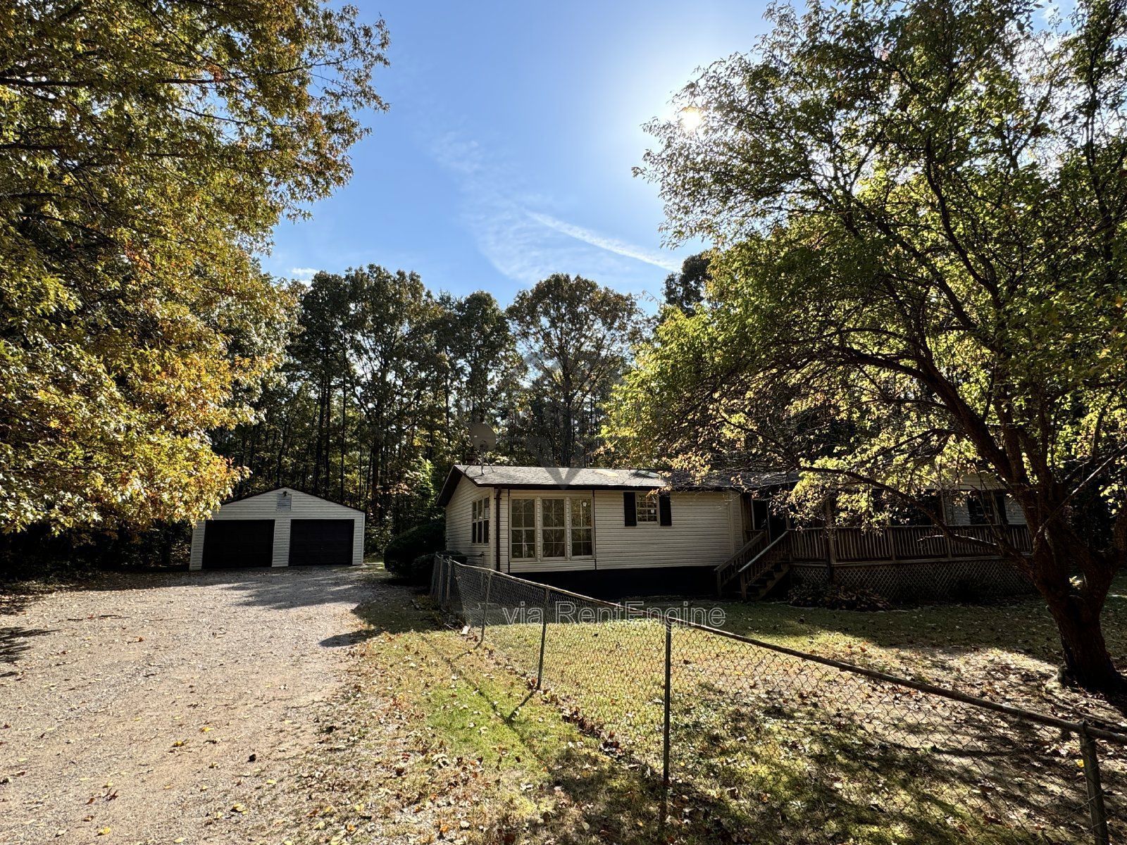 3-Bedroom Home with Spacious Layout – 340 Faucetts Road, Tappahannock
*KITCHEN COUNTERTOP WILL BE REPLACED IN MARCH '26 w/GRANITE. PROPERTY CAN BE LEASED BEFORE THIS DATE IF APPLICANT CHOOSES* property image