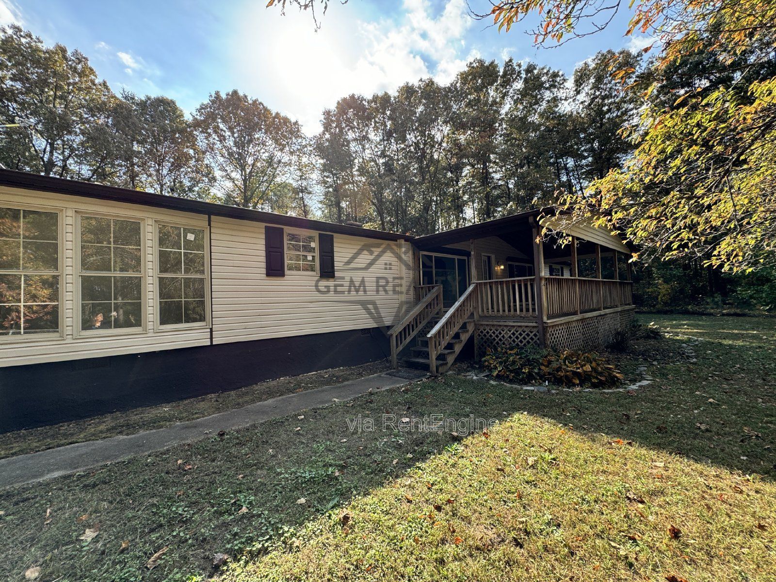 3-Bedroom Home with Spacious Layout – 340 Faucetts Road, Tappahannock
*KITCHEN COUNTERTOP WILL BE REPLACED IN MARCH '26 w/GRANITE. PROPERTY CAN BE LEASED BEFORE THIS DATE IF APPLICANT CHOOSES* property image