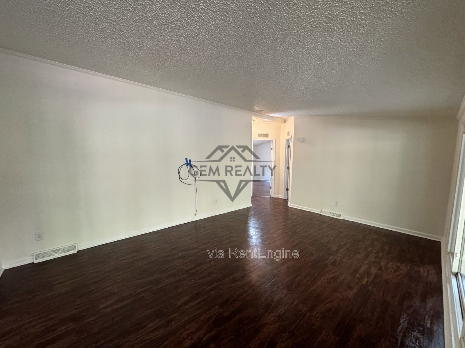 3-Bedroom Home with Spacious Layout – 340 Faucetts Road, Tappahannock
*KITCHEN COUNTERTOP WILL BE REPLACED IN MARCH '26 w/GRANITE. PROPERTY CAN BE LEASED BEFORE THIS DATE IF APPLICANT CHOOSES* property image