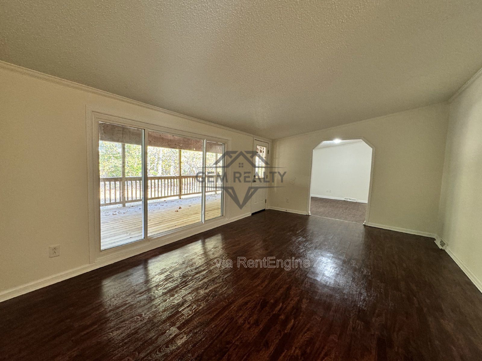 3-Bedroom Home with Spacious Layout – 340 Faucetts Road, Tappahannock
*KITCHEN COUNTERTOP WILL BE REPLACED IN MARCH '26 w/GRANITE. PROPERTY CAN BE LEASED BEFORE THIS DATE IF APPLICANT CHOOSES* property image