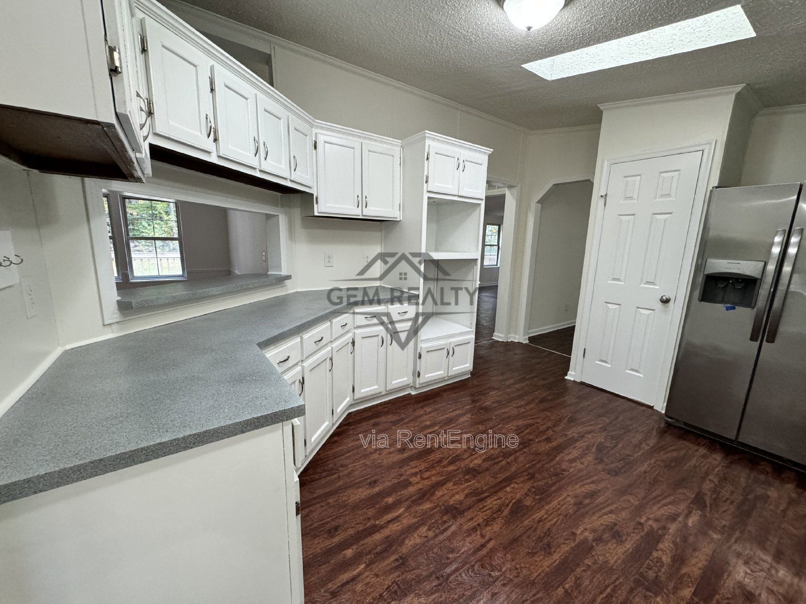 3-Bedroom Home with Spacious Layout – 340 Faucetts Road, Tappahannock
*KITCHEN COUNTERTOP WILL BE REPLACED IN MARCH '26 w/GRANITE. PROPERTY CAN BE LEASED BEFORE THIS DATE IF APPLICANT CHOOSES* property image