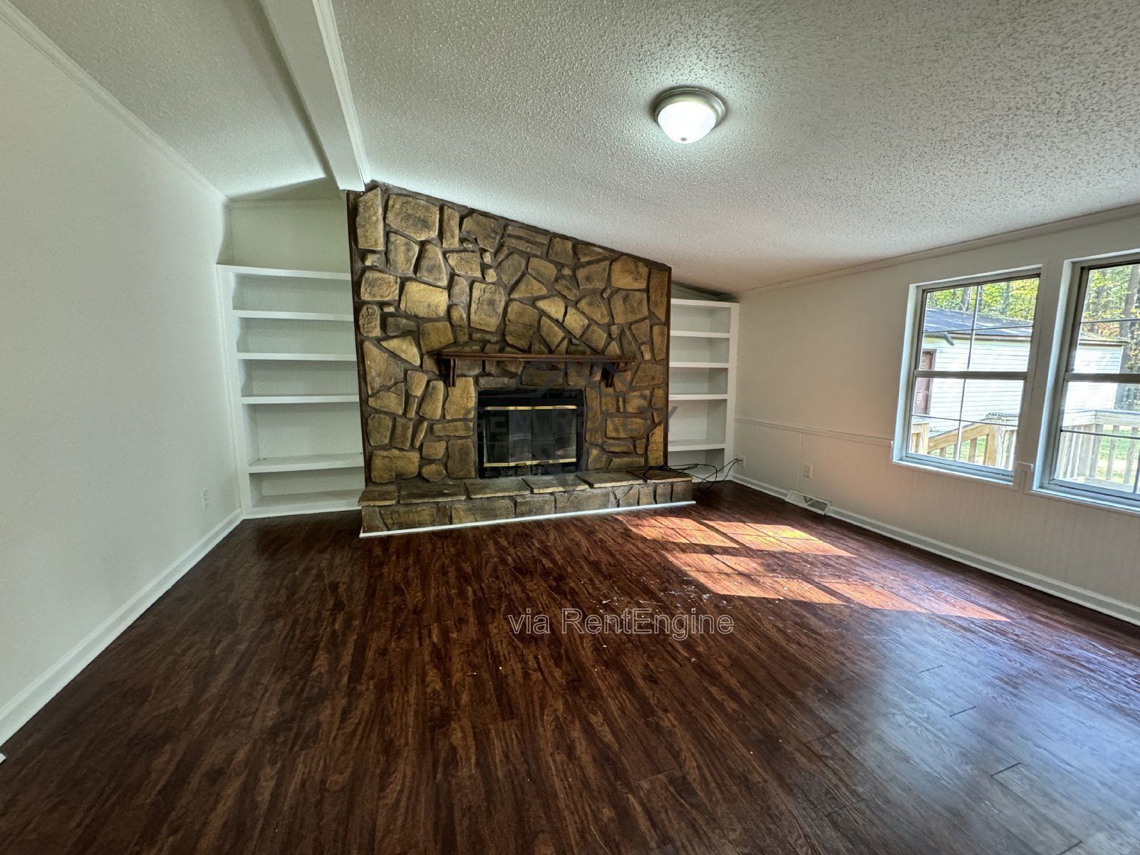 3-Bedroom Home with Spacious Layout – 340 Faucetts Road, Tappahannock
*KITCHEN COUNTERTOP WILL BE REPLACED IN MARCH '26 w/GRANITE. PROPERTY CAN BE LEASED BEFORE THIS DATE IF APPLICANT CHOOSES* property image