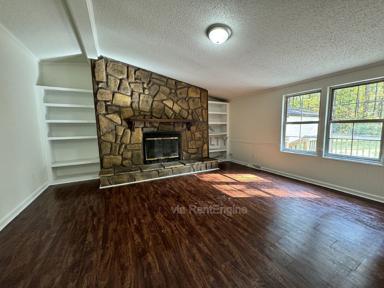 3-Bedroom Home with Spacious Layout – 340 Faucetts Road, Tappahannock
*KITCHEN COUNTERTOP WILL BE REPLACED IN MARCH '26 w/GRANITE. PROPERTY CAN BE LEASED BEFORE THIS DATE IF APPLICANT CHOOSES* property image