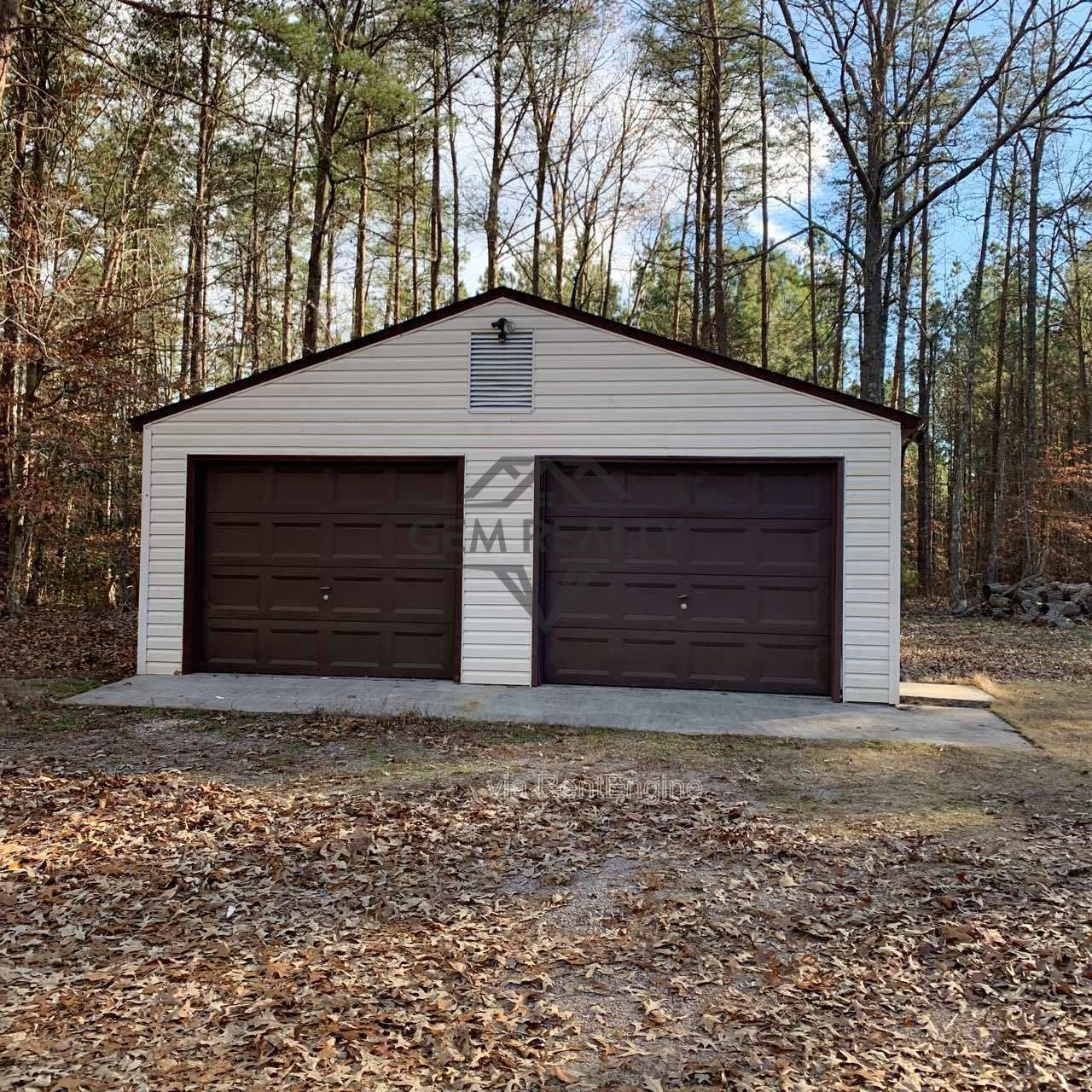 3-Bedroom Home with Spacious Layout – 340 Faucetts Road, Tappahannock
*KITCHEN COUNTERTOP WILL BE REPLACED IN MARCH '26 w/GRANITE. PROPERTY CAN BE LEASED BEFORE THIS DATE IF APPLICANT CHOOSES* property image