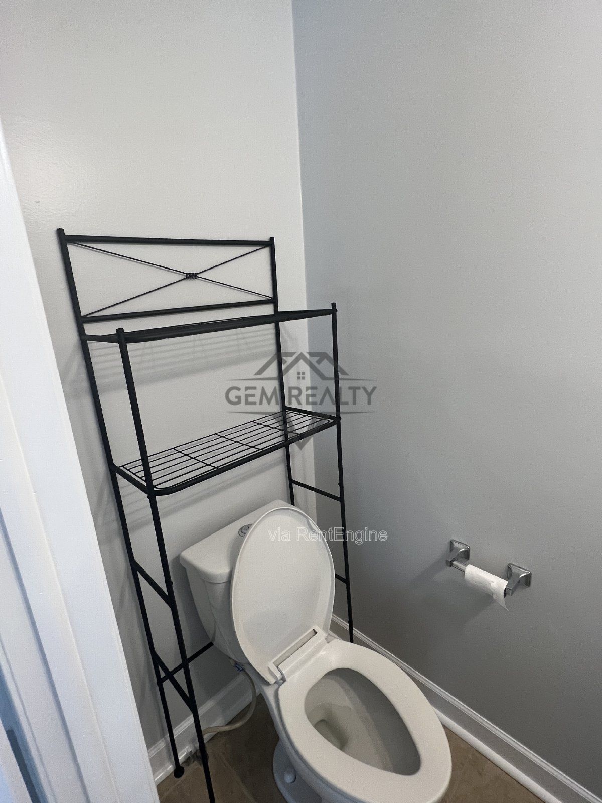 Spacious 3 Bedroom End Unit Townhome in Breezewood Forest in Fredericksburg property image