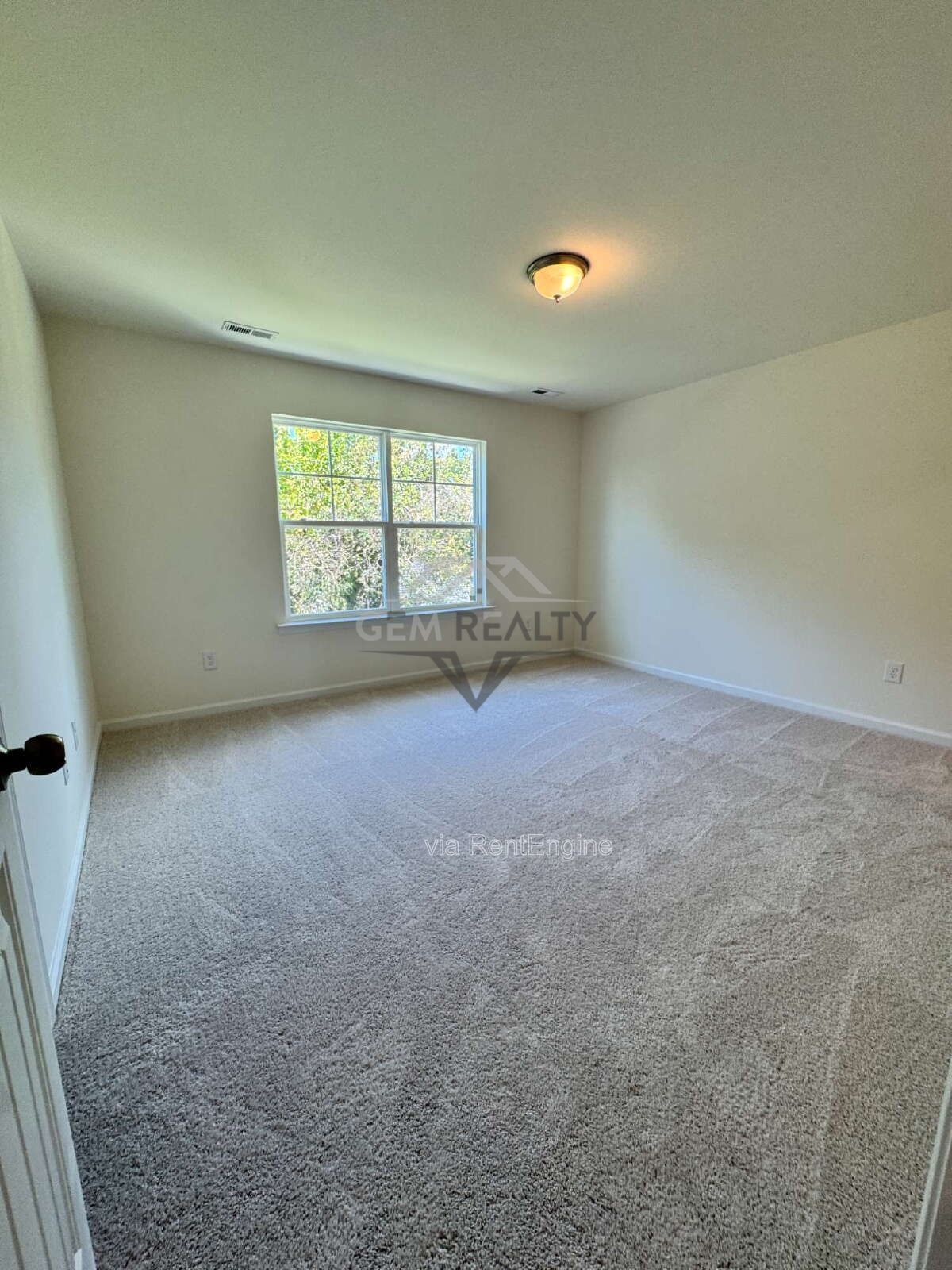 Brand New 3-Bedroom Townhome for Rent in The Glens at Scott Place property image