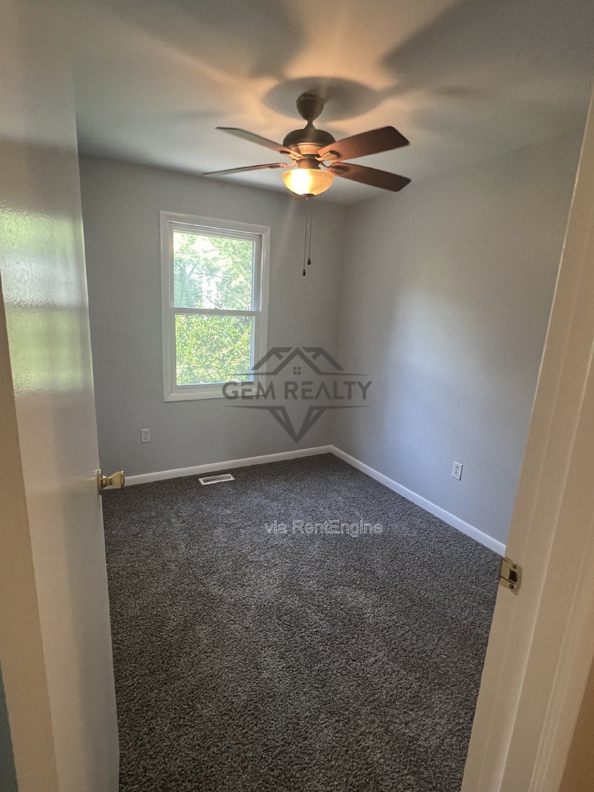 Spacious 3 Bedroom End Unit Townhome in Breezewood Forest in Fredericksburg property image