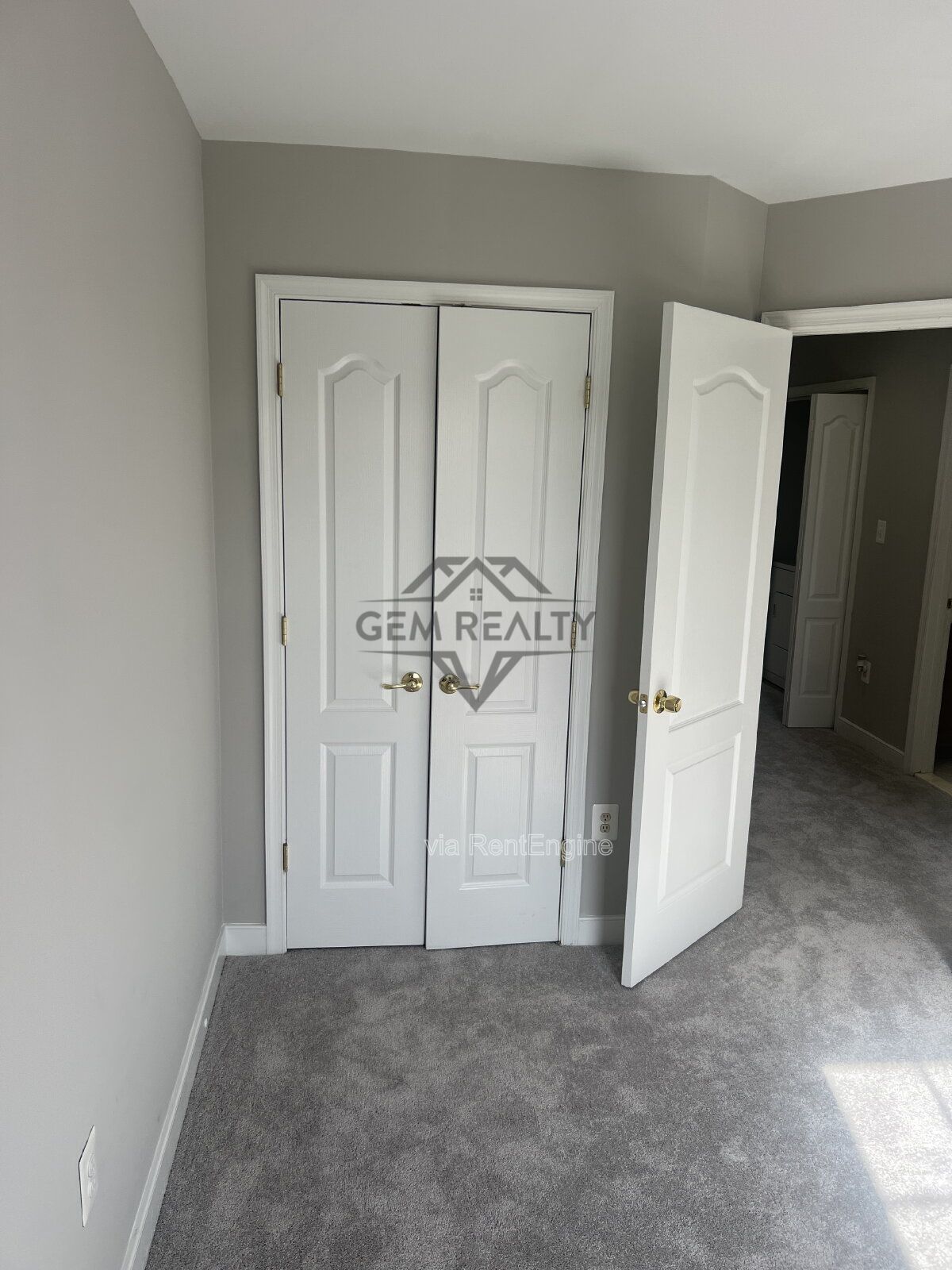 Expansive 4-Bedroom Townhouse on Broker Lane – 2342 Sq Ft of Comfort in Woodbridge! property image