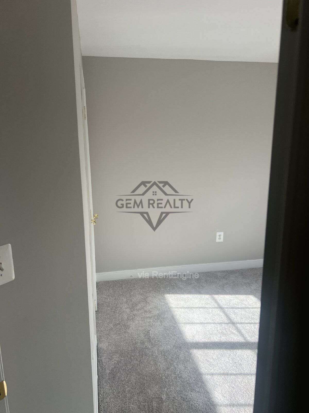 Expansive 4-Bedroom Townhouse on Broker Lane – 2342 Sq Ft of Comfort in Woodbridge! property image