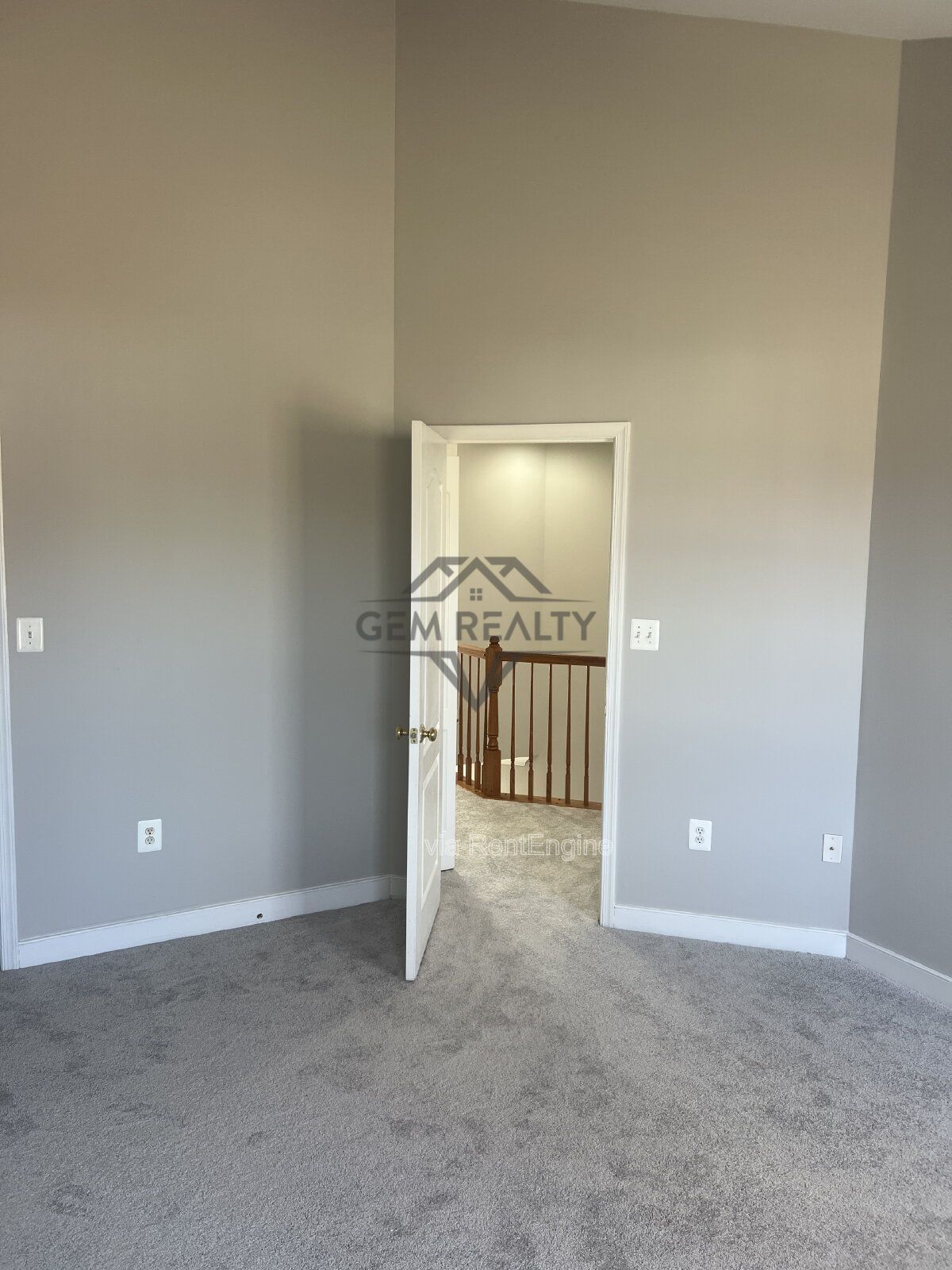 Expansive 4-Bedroom Townhouse on Broker Lane – 2342 Sq Ft of Comfort in Woodbridge! property image