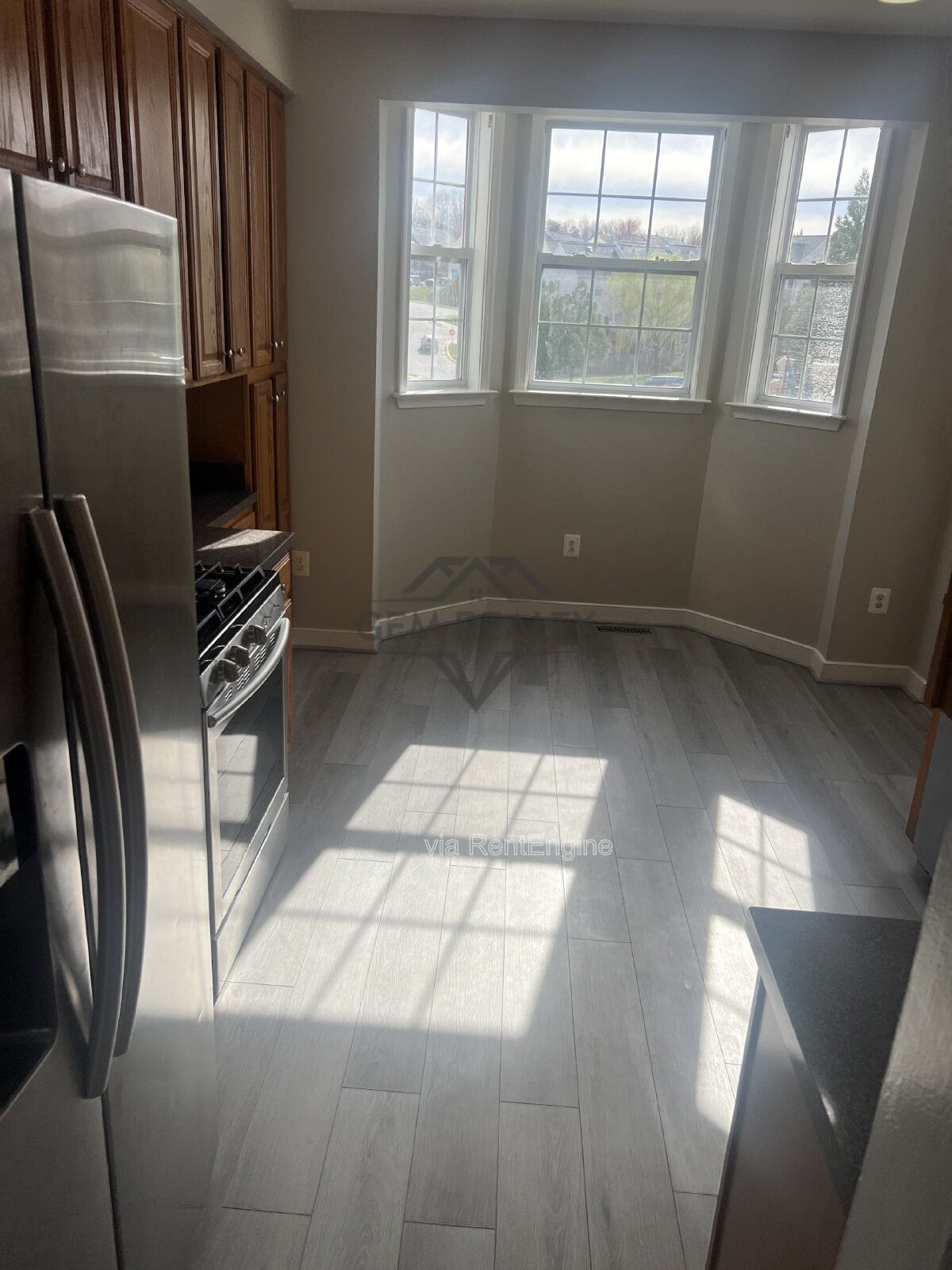 Expansive 4-Bedroom Townhouse on Broker Lane – 2342 Sq Ft of Comfort in Woodbridge! property image