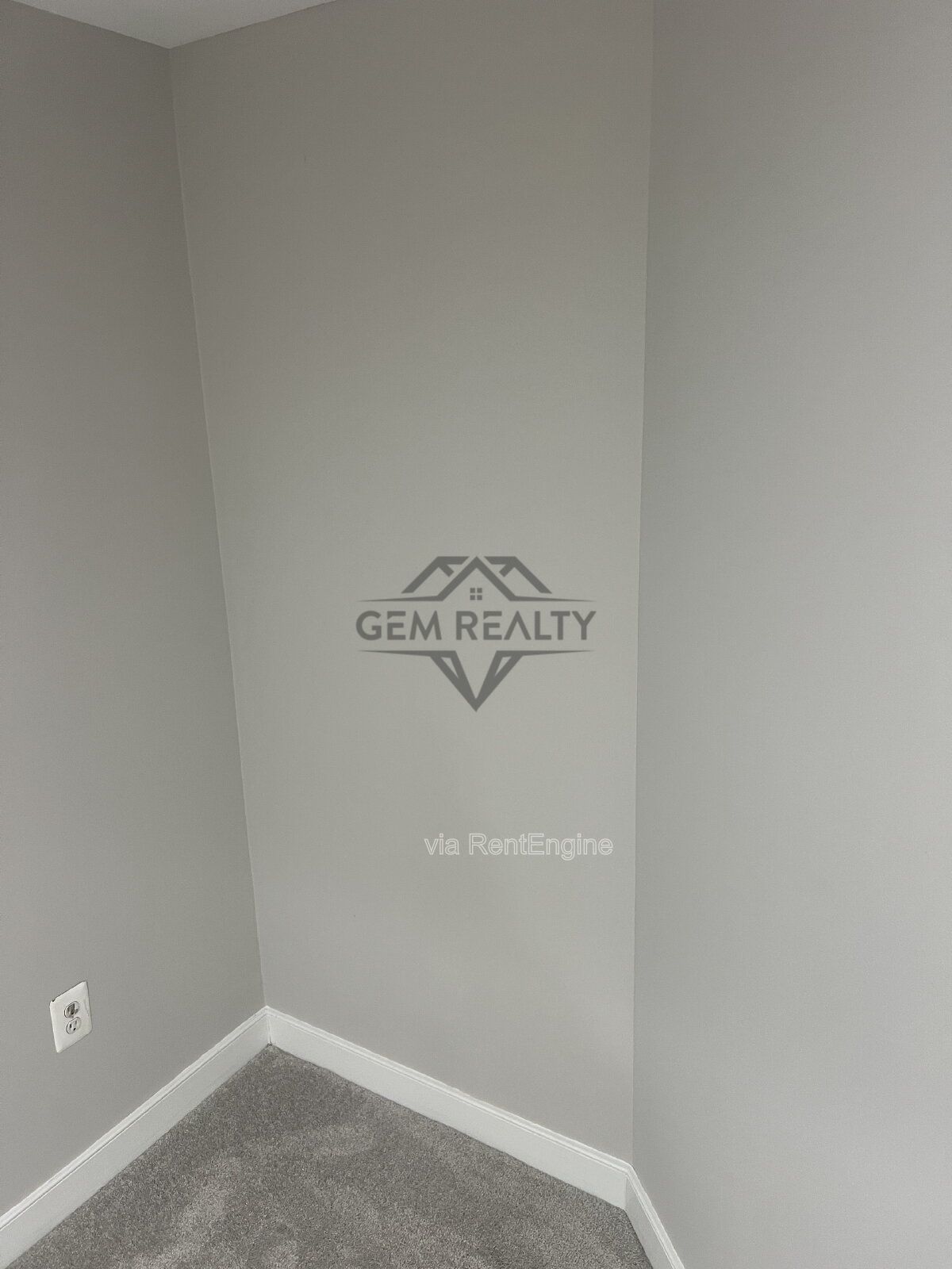 Expansive 4-Bedroom Townhouse on Broker Lane – 2342 Sq Ft of Comfort in Woodbridge! property image