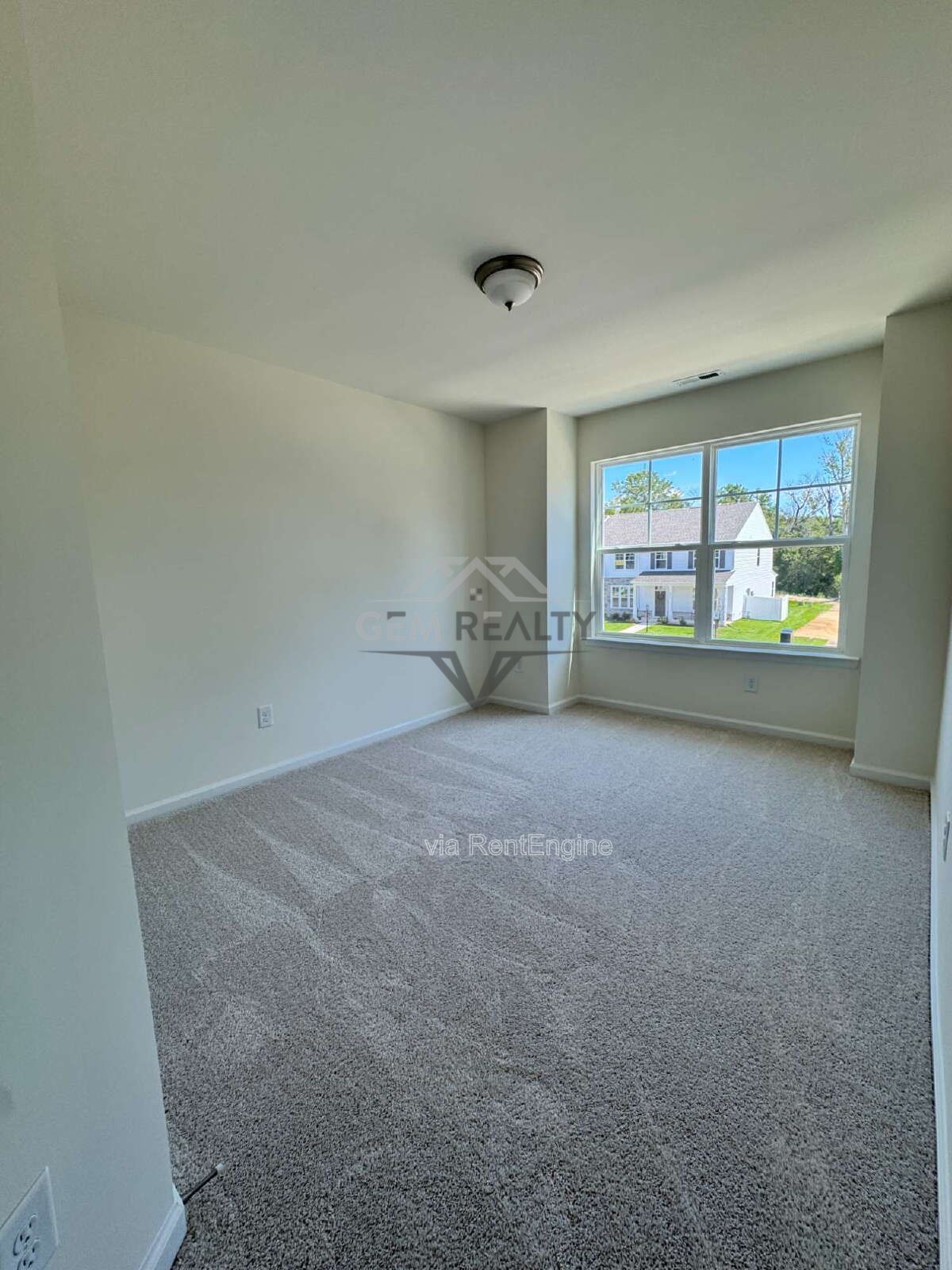 Brand New 3-Bedroom Townhome for Rent in The Glens at Scott Place property image