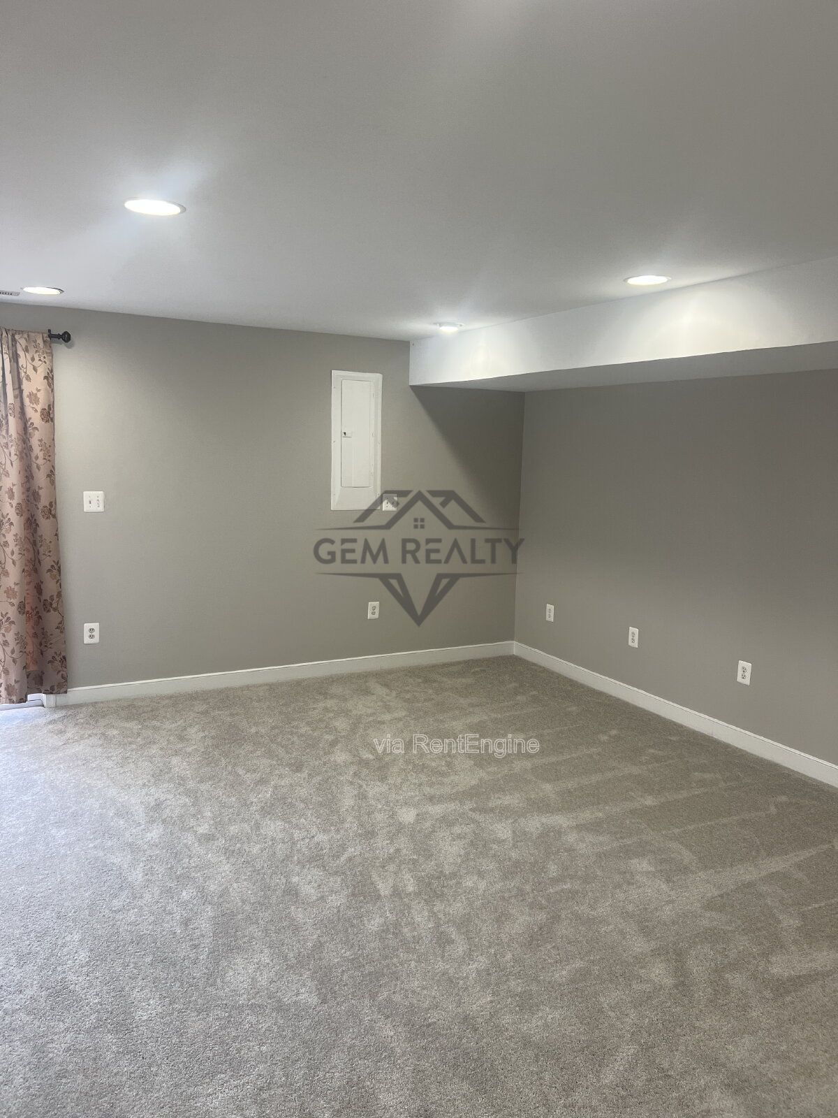 Expansive 4-Bedroom Townhouse on Broker Lane – 2342 Sq Ft of Comfort in Woodbridge! property image