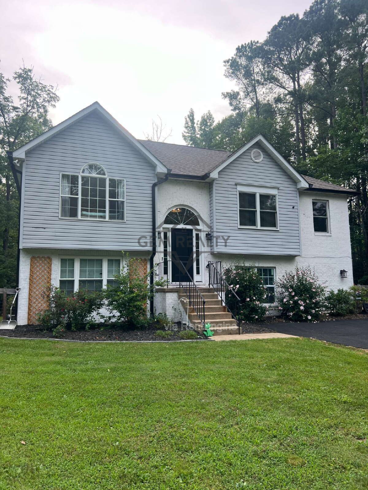 Spacious Multi-Generational Home on 3 Acres | In-Law Suite | No HOA property image