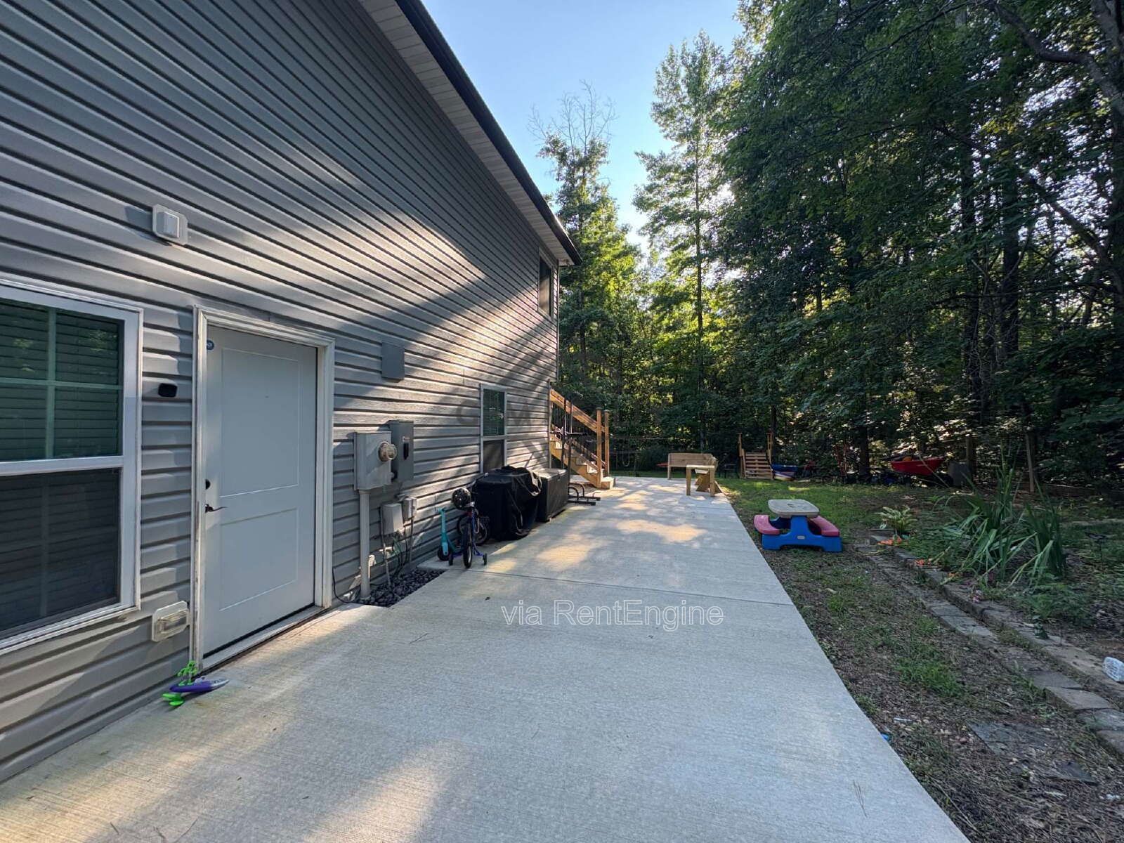 Spacious Multi-Generational Home on 3 Acres | In-Law Suite | No HOA property image