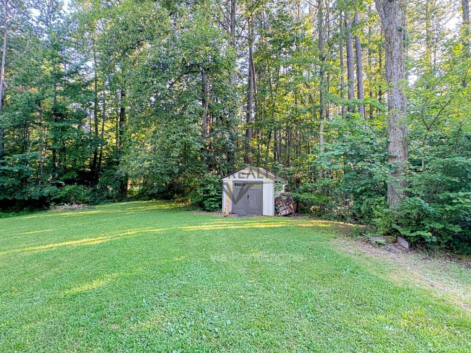 Spacious Multi-Generational Home on 3 Acres | In-Law Suite | No HOA property image