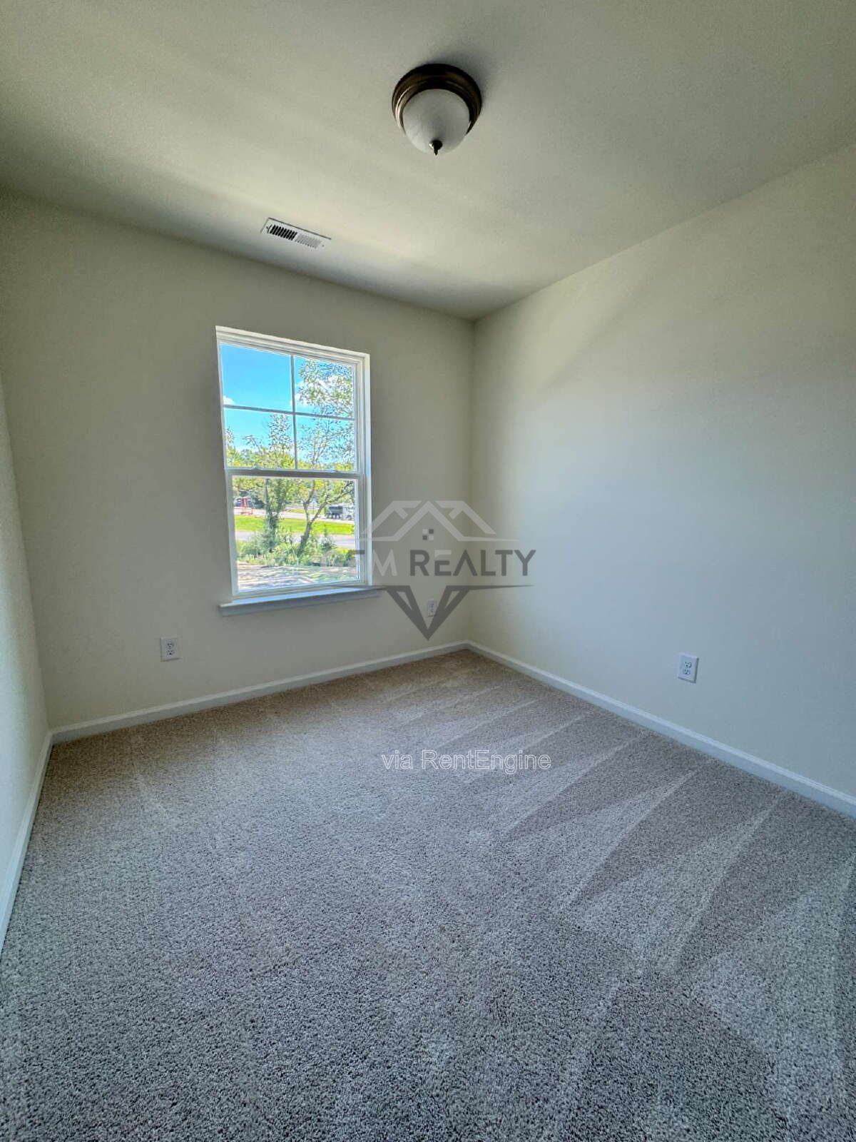 Brand New 3-Bedroom Townhome for Rent in The Glens at Scott Place property image