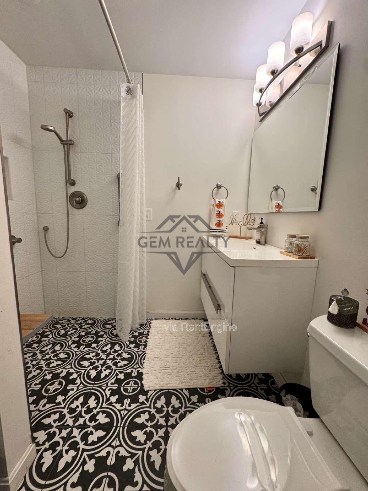 Spacious Multi-Generational Home on 3 Acres | In-Law Suite | No HOA property image