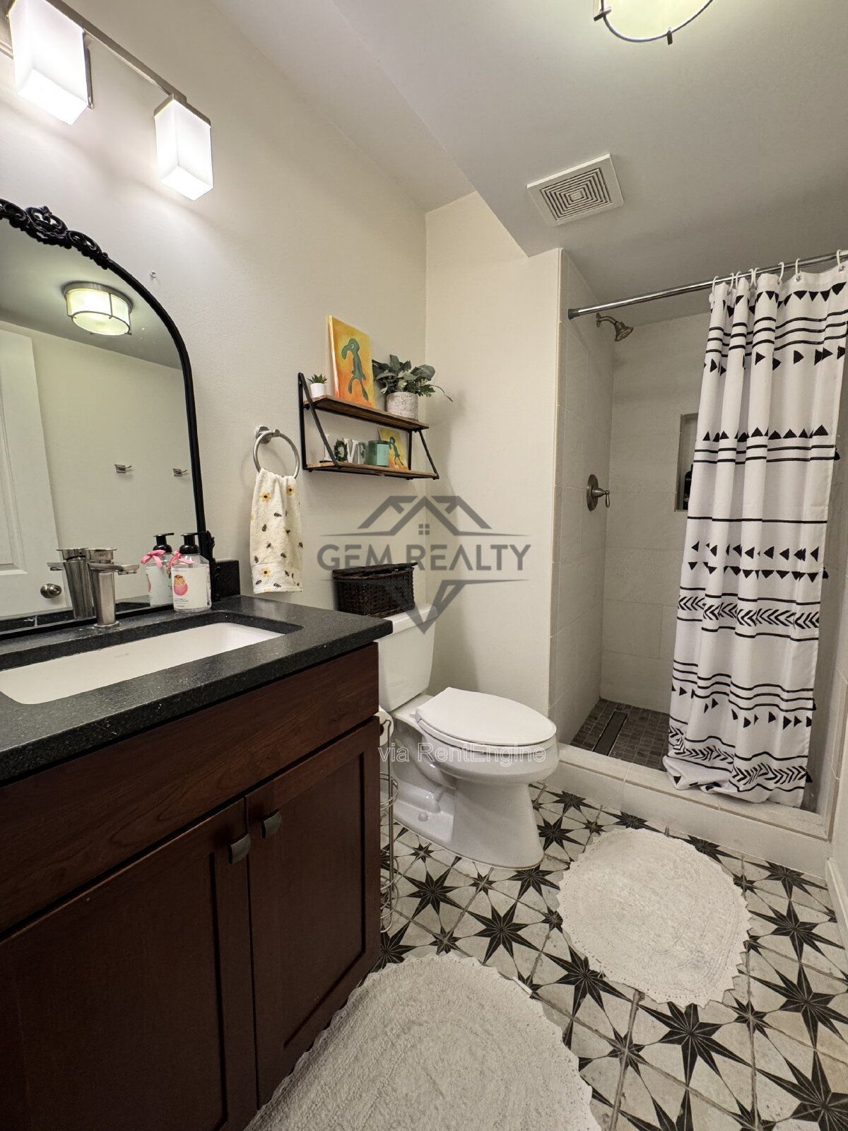 Spacious Multi-Generational Home on 3 Acres | In-Law Suite | No HOA property image