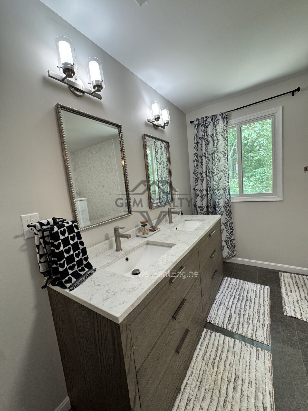 Spacious Multi-Generational Home on 3 Acres | In-Law Suite | No HOA property image