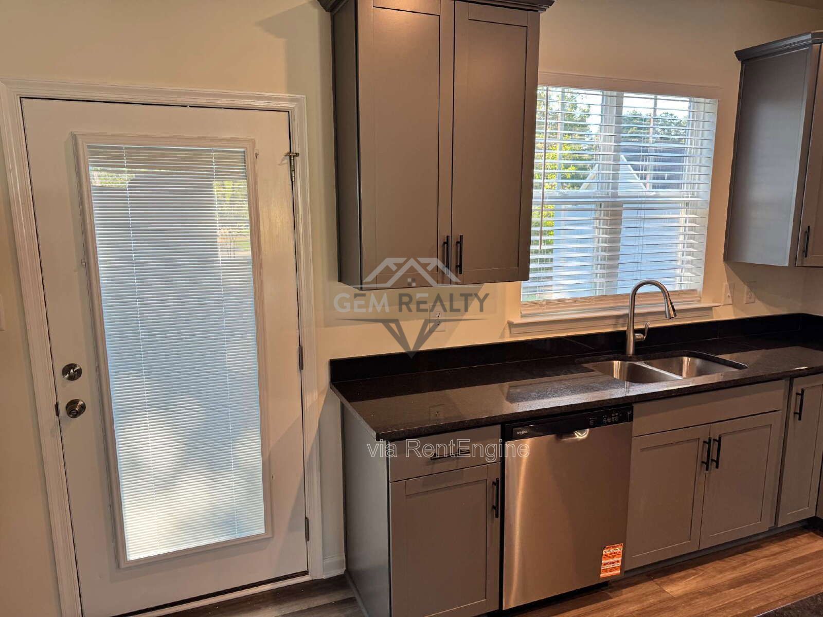 Brand New 3-Bedroom Townhome for Rent in The Glens at Scott Place property image