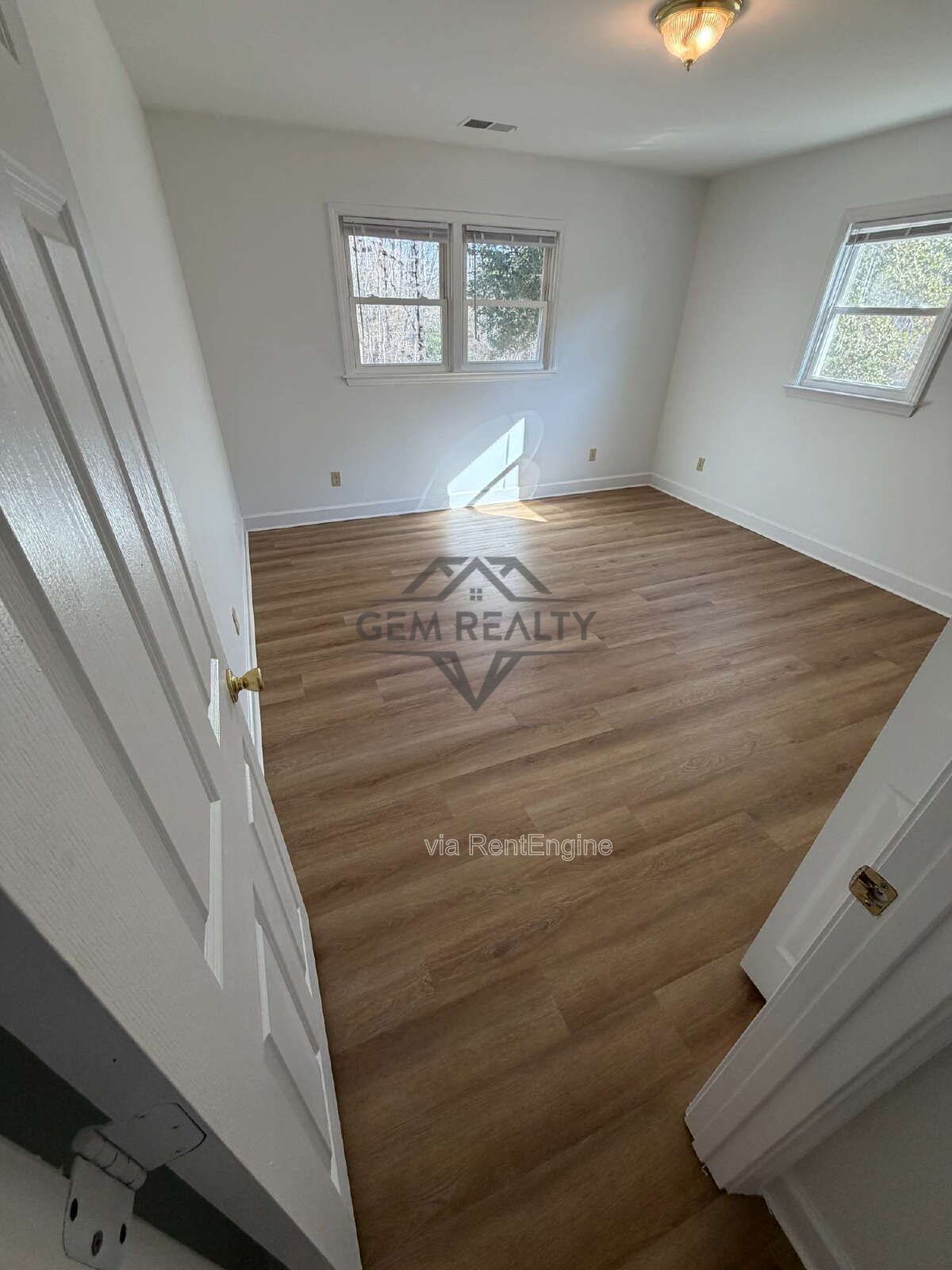 One-Level Living on a Full Acre in the Heart of Spotsylvania – Space, Privacy & Endless Potential! property image