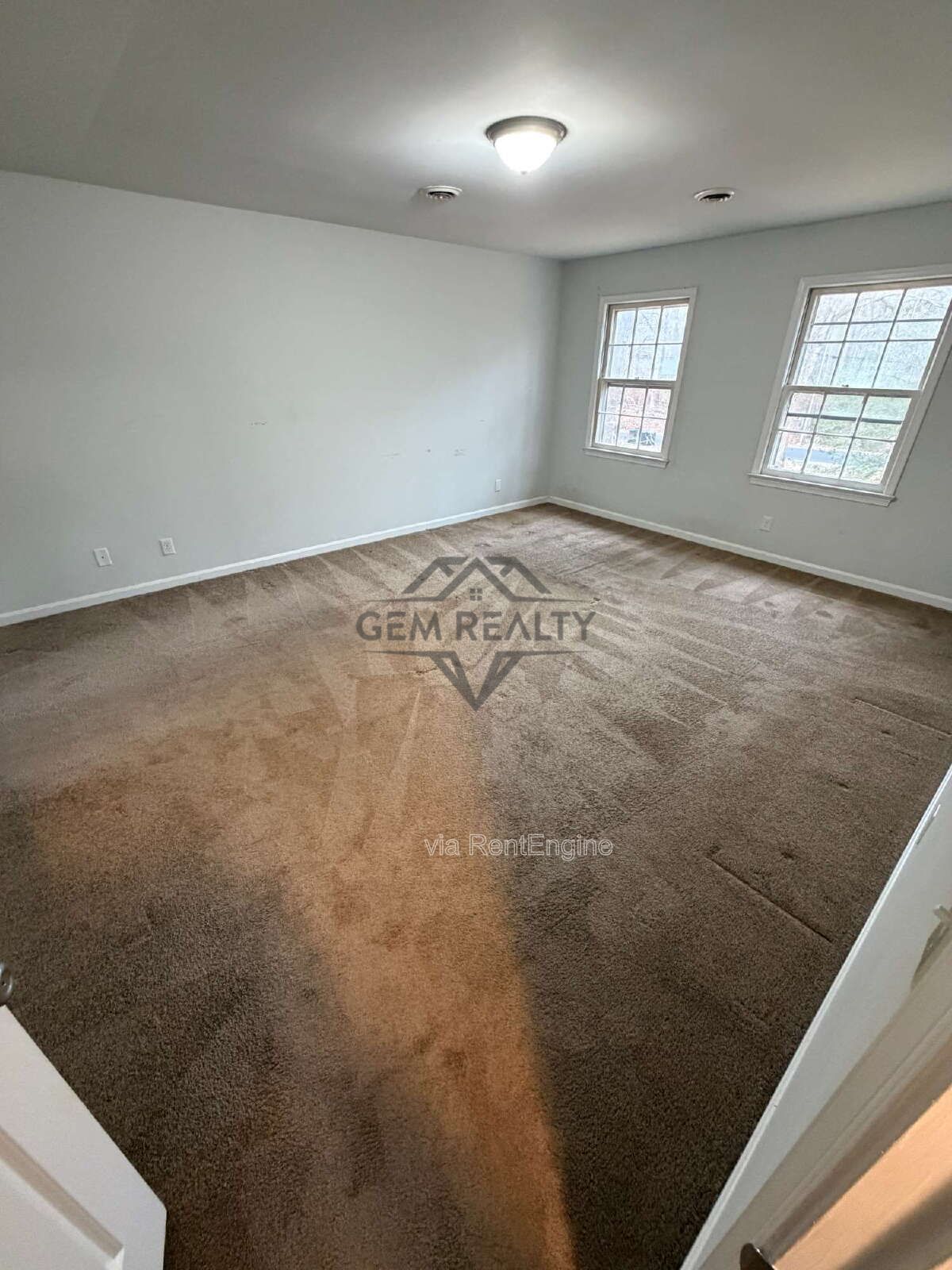 Beautiful 4BR/3.5BA, 3528 sqft private lot in Stafford, this charming single-family home offers space, comfort, and plenty of room to enjoy the outdoors. property image