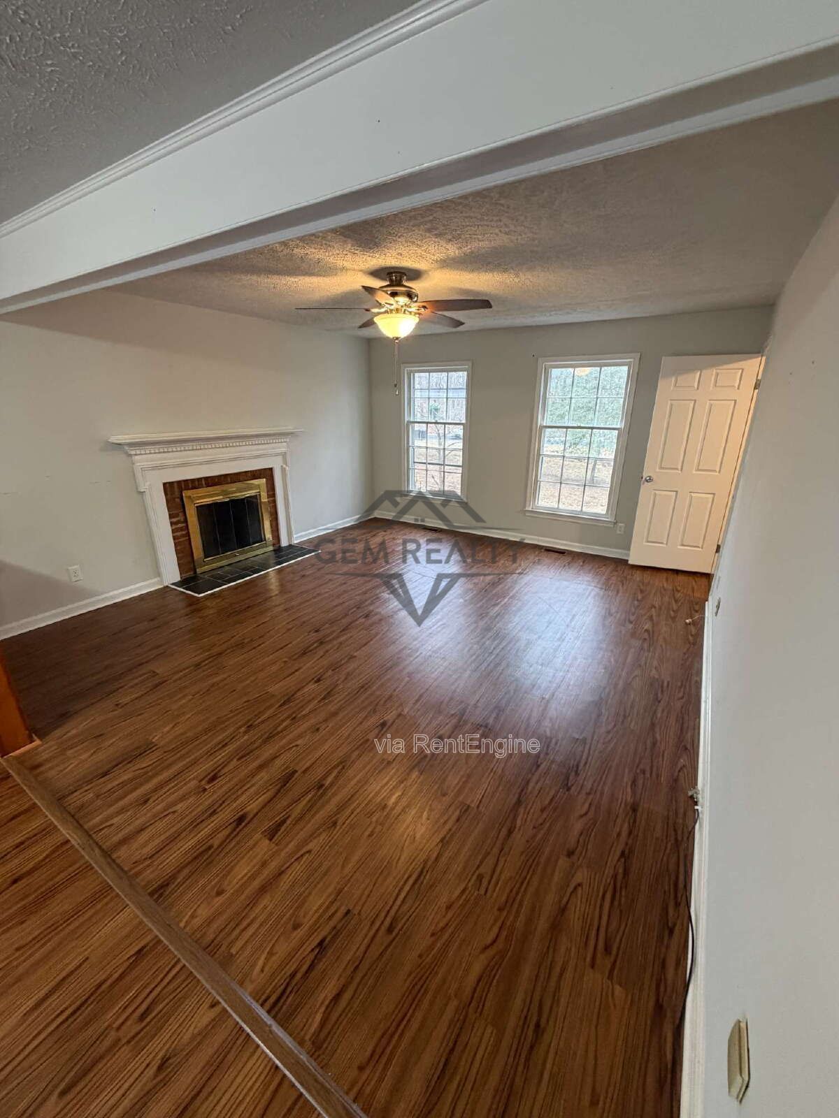 Beautiful 4BR/3.5BA, 3528 sqft private lot in Stafford, this charming single-family home offers space, comfort, and plenty of room to enjoy the outdoors. property image