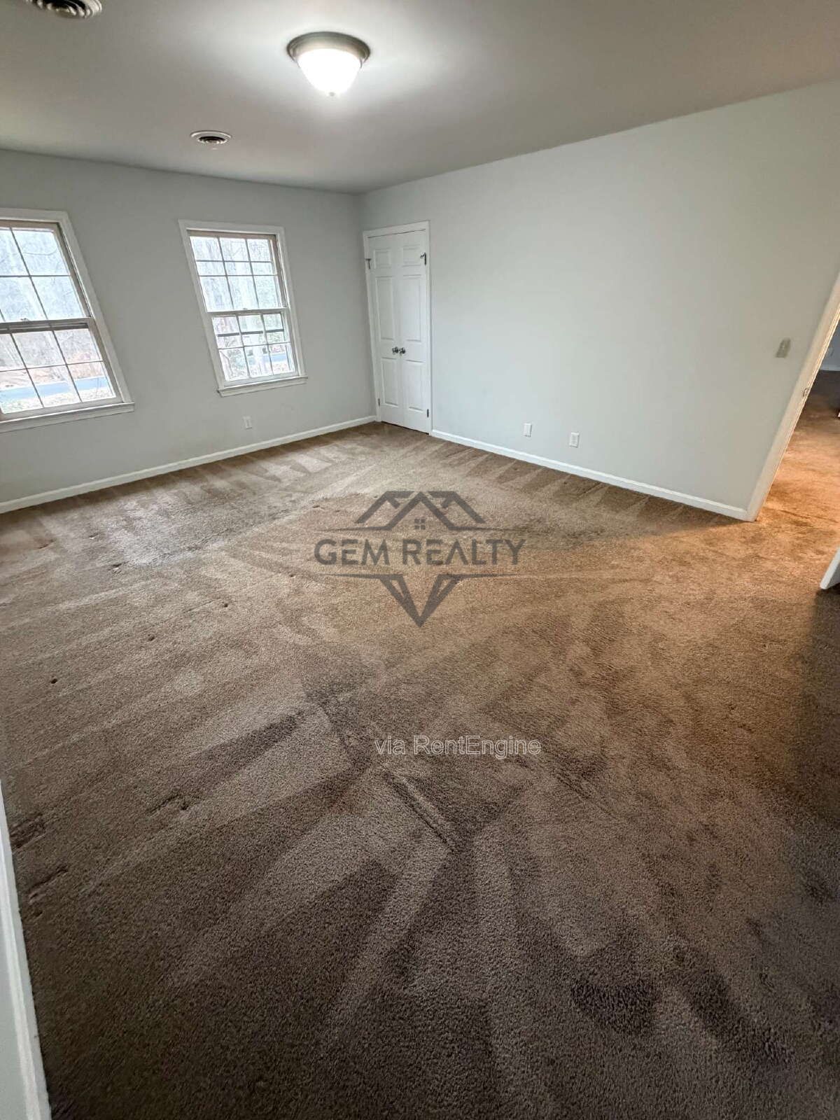 Beautiful 4BR/3.5BA, 3528 sqft private lot in Stafford, this charming single-family home offers space, comfort, and plenty of room to enjoy the outdoors. property image