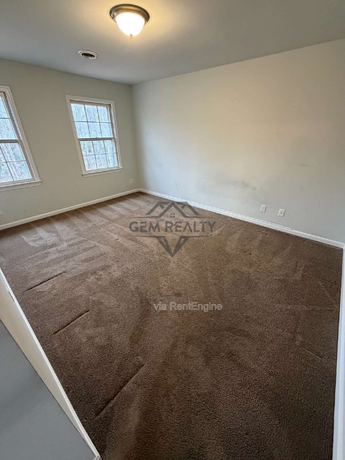 Beautiful 4BR/3.5BA, 3528 sqft private lot in Stafford, this charming single-family home offers space, comfort, and plenty of room to enjoy the outdoors. property image