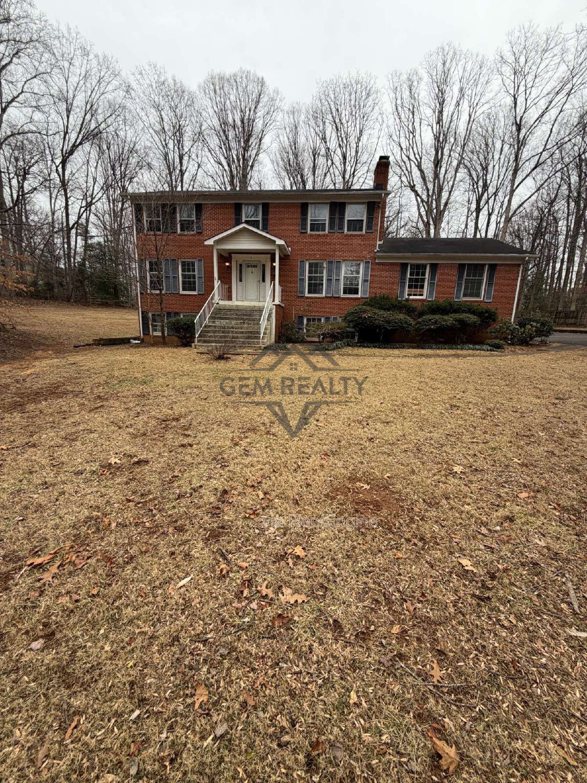 Beautiful 4BR/3.5BA, 3528 sqft private lot in Stafford, this charming single-family home offers space, comfort, and plenty of room to enjoy the outdoors. property image